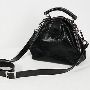 Cecile Et Jeanne Cafe De Flore Leather Bag in Black